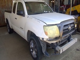 2006 TOYOTA TACOMA, WHITE, EXTD CAB, 2.7L Z25110